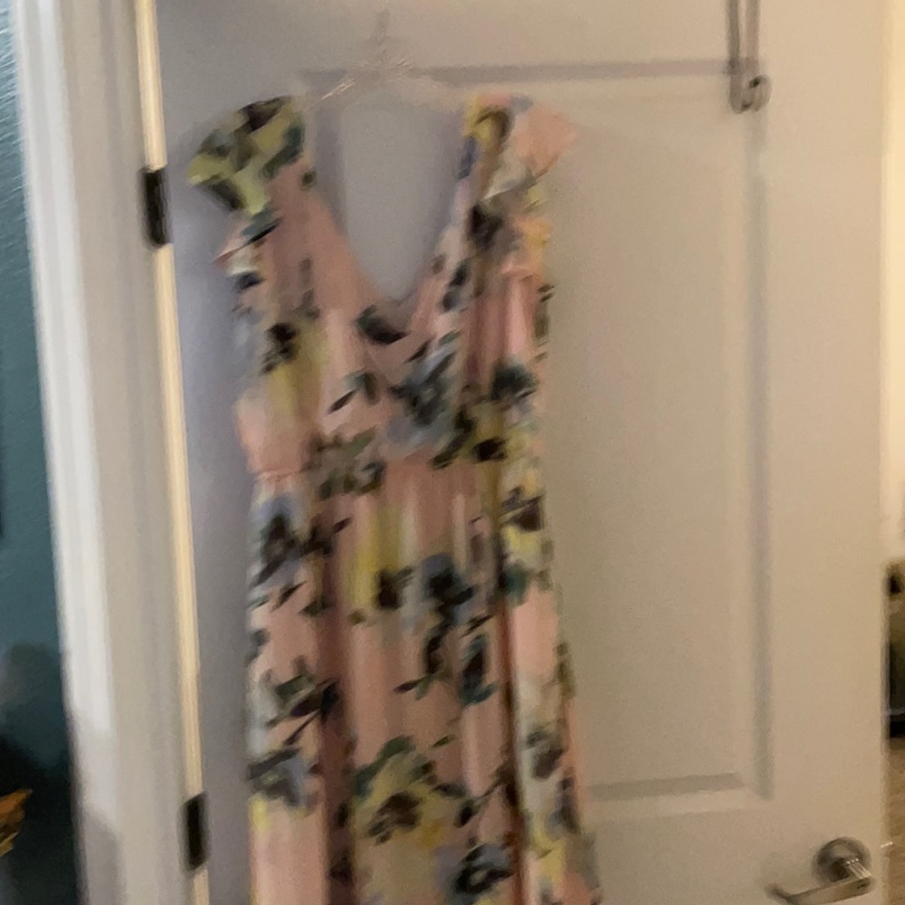 Emma & Michelle Size 10 Peach Floral Maxi Dress